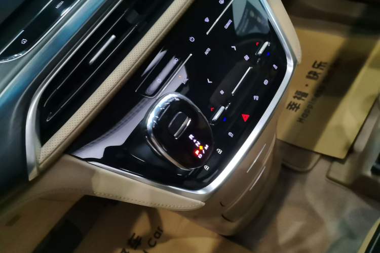 Used Buick GL8 2020 ES Land Cruiser 653T Luxury Model