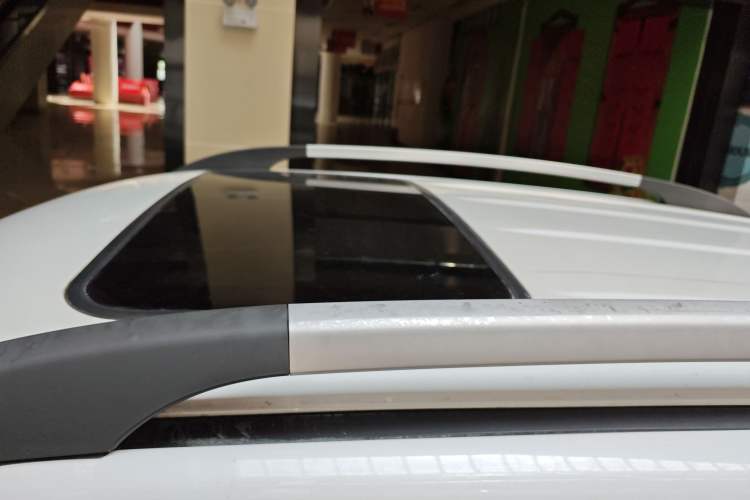 Used CHANGAN CS35 2016 1.6L Manual Luxury Model China IV Roof