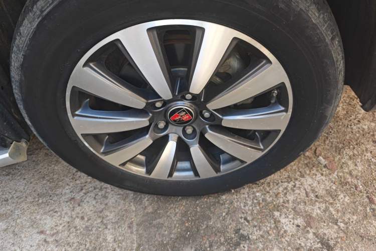 Used Roewe RX8 2018 30T Smart Connectivity Two-Wheel Drive Flagship Edition