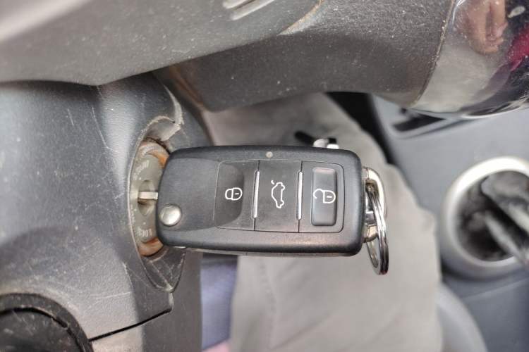 Used Suzuki SX4 2011 Revised Version 1.6L Manual – Dynamic Edition