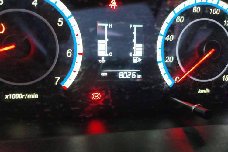 Used Chana Ruixing M60 2023 1.5L GDI Elite-Class Passenger Vehicle 6/7 Seats