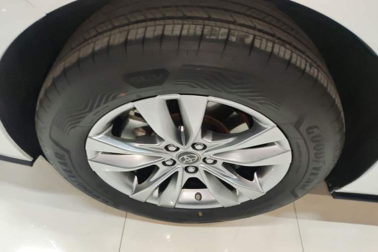 Used Toyota Sienna 2021 2.5L Hybrid Platinum Edition