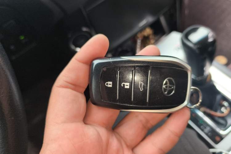 Used Toyota Prado 2016 2.7L Automatic Standard Edition