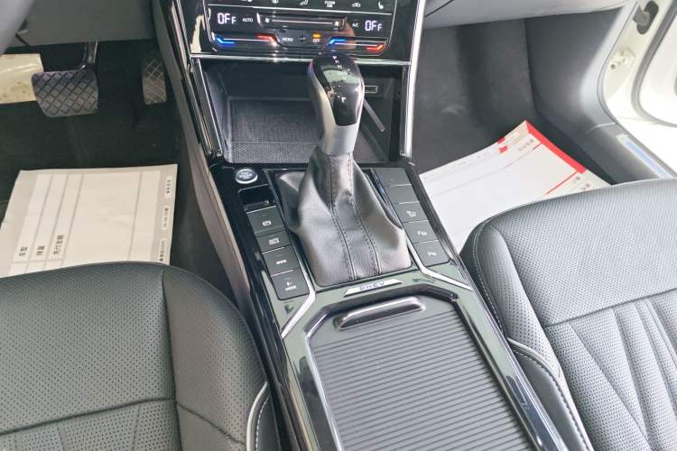 Used Volkswagen Passat New Energy 2022 430 PHEV Hybrid Luxury Edition Gear Lever