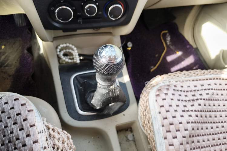 Used Chana Shenqi F30 2016 1.5L Comfort Plus Long Wheelbase DAM15L