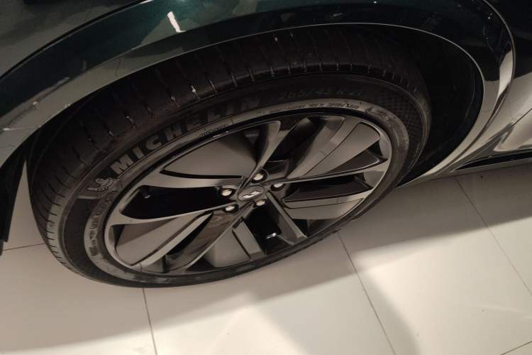 Used Li Auto L9 2022 Max model Left Front Wheel Hub