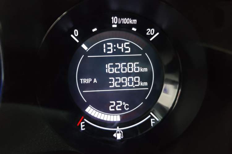 Used Honda XR-V 2019 220TURBO CVT Luxury Edition China VI Emission Standard Odometer Close Up