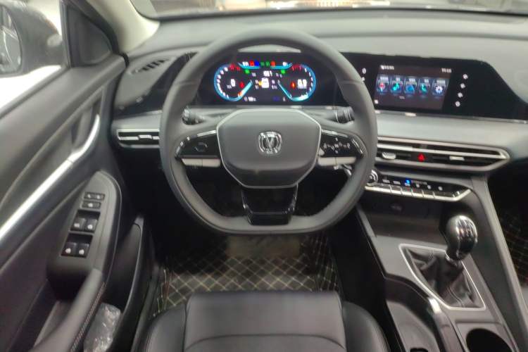 Used CHANGAN Eado 2025 PLUS 1.5L Manual Luxury Edition Steering Wheel