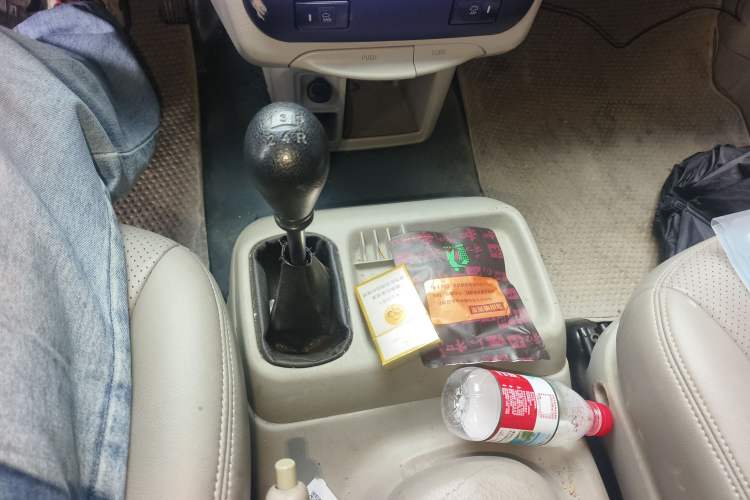 Used JAC Group Refine 2011 2.4L Colorful Journey Gasoline Standard Edition HFC4GA1-C
