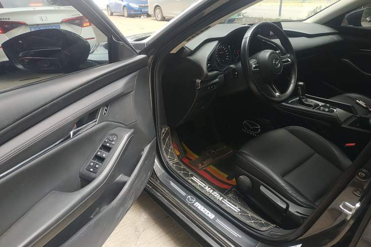 Used Mazda 3 Axela 2021 2.0L Automatic Zhiya Edition