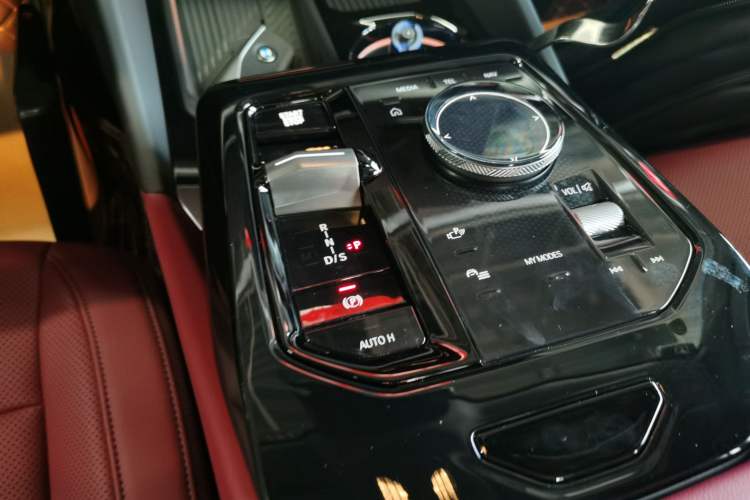 Used BMW 5 Series 2025 525Li M Sport Package