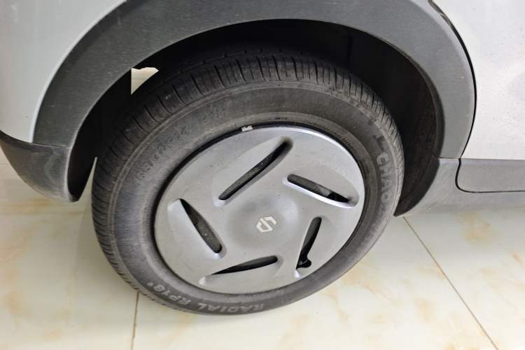 Used Leapmotor T03 2023 200 Lite Edition Right Rear Wheel Hub