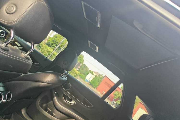 Used Mercedes-Benz GLC 2019 GLC 260 L 4MATIC Dynamic Model