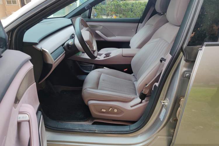 Used ONVO L60 2024 60 kWh Rear-Drive Version