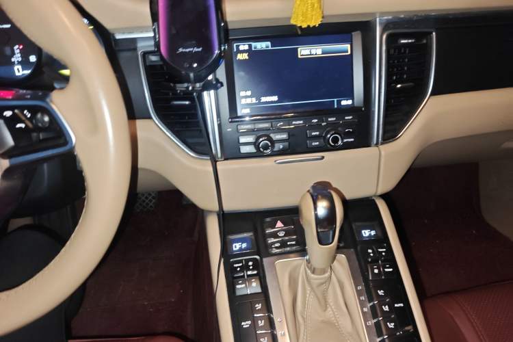 Used Porsche Macan 2014 Macan 2.0T
