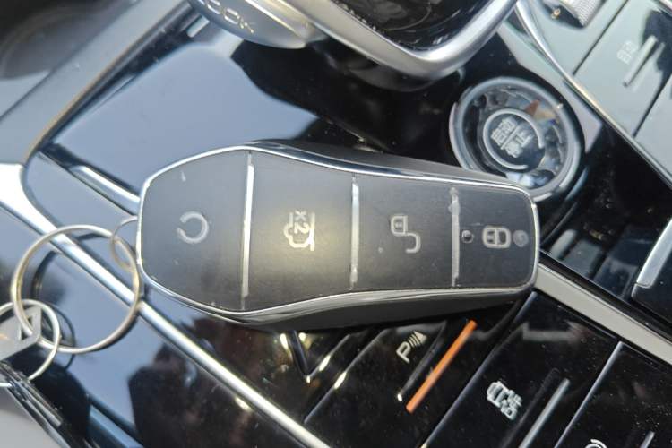 Used BYD Qin PLUS 2024 Honor Edition EV 420KM Leading Model
