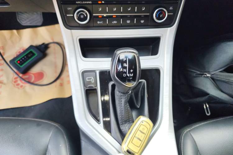 Used Geely Auto Vision 2019 Upgraded Model 1.5L CVT Prestige Version China VI Standard
