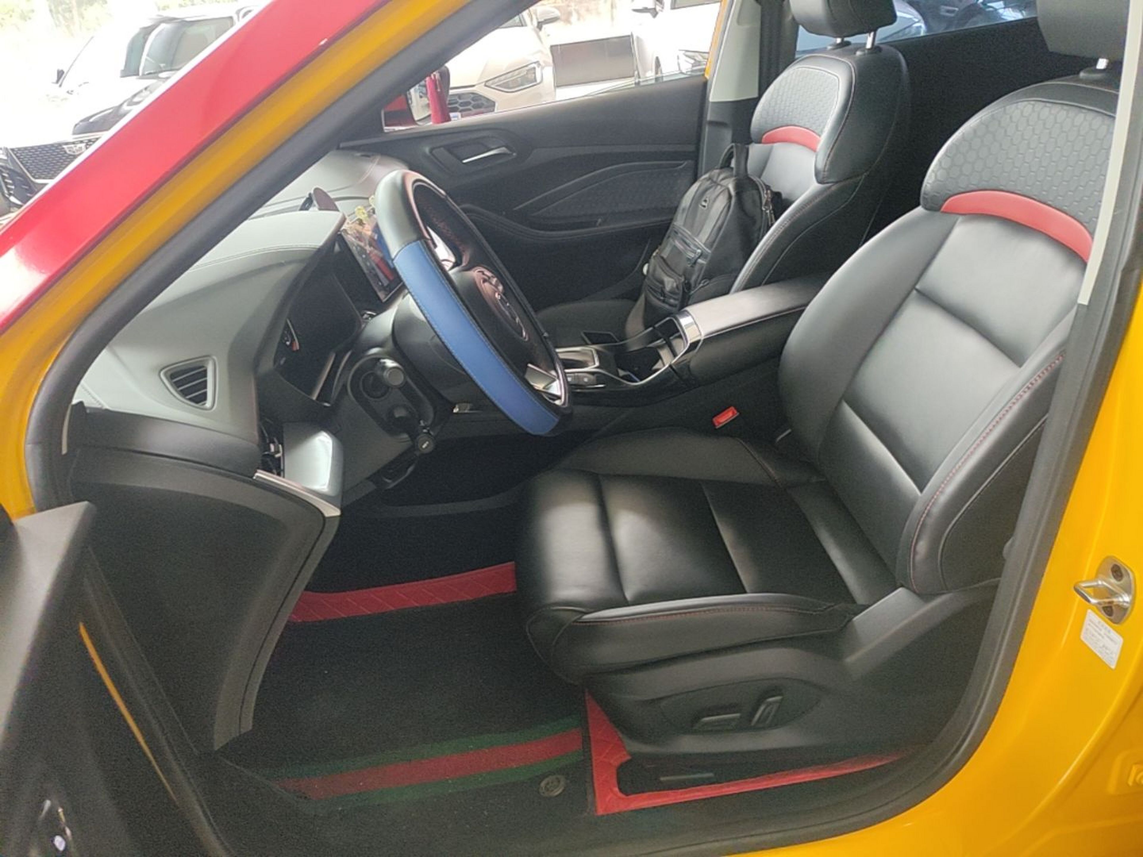 Interior delantero