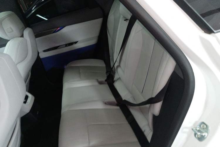 Used Cadillac OPTIQ 2024 Four-Wheel Drive Long-Range Version
