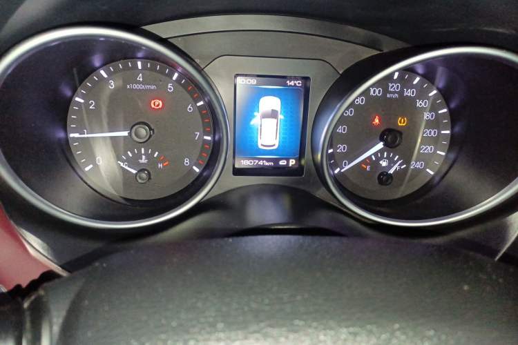 Used Haval H6 Coupe 2019 1.5T Automatic Two-Wheel Drive Elite Version China VI Standard Odometer Close Up