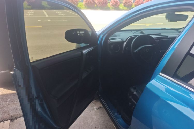 Used Toyota RAV4 2016 2.0L CVT Two-Wheel Drive Smart Edition China V Standard Driver Seat