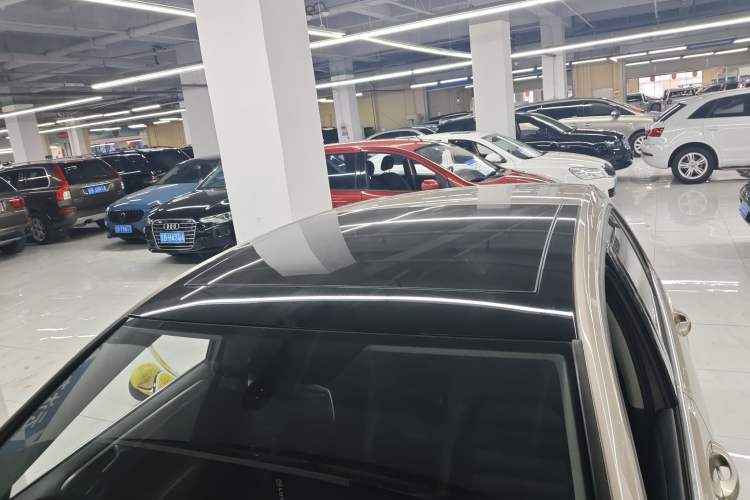 Used Volkswagen Golf 2015 1.4TSI Automatic Luxury Model Roof