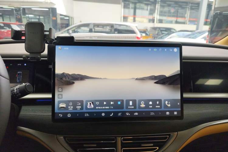 Used Denza D9 2025 Model DM-i Four-Wheel Drive Supreme Edition
