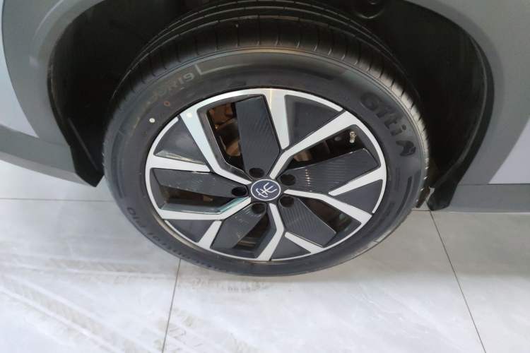 Used BYD Song L DM-i 2025 Intelligent Driving Version 160 km Beyond-Range Type