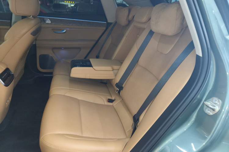 Used Hima AITO M5 2022 Extended-Range Four-Wheel Drive Ultimate Edition Left Rear Seat