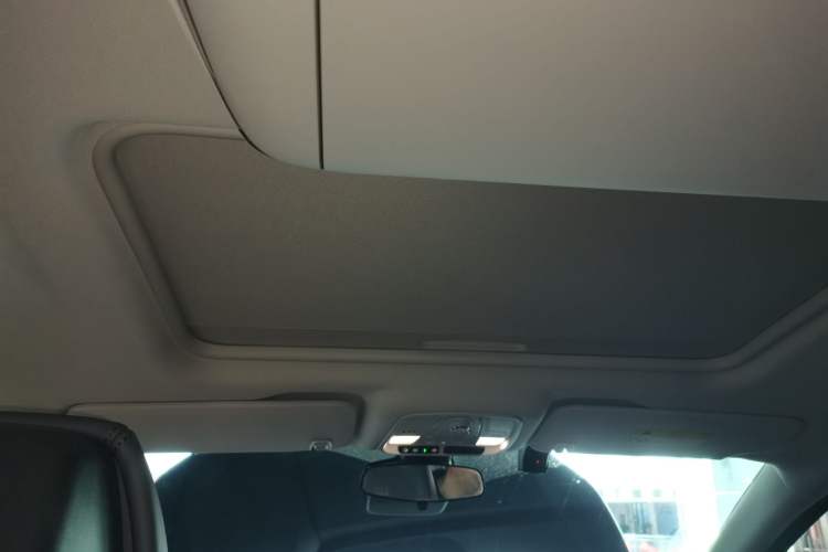 Used Buick GL8 New Energy 2025 Lu Shang Luxury Edition 7-Seater