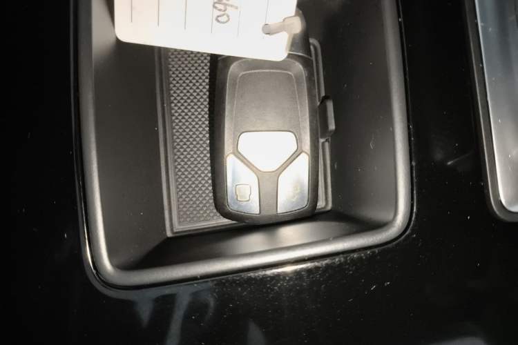 Used Audi Q5L 2022 40T Luxury Dynamic Model
