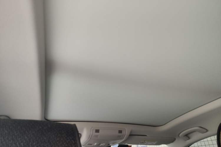 Used Volkswagen T-ROC 2021 280TSI DSG Two-Wheel Drive Comfort Connect Edition