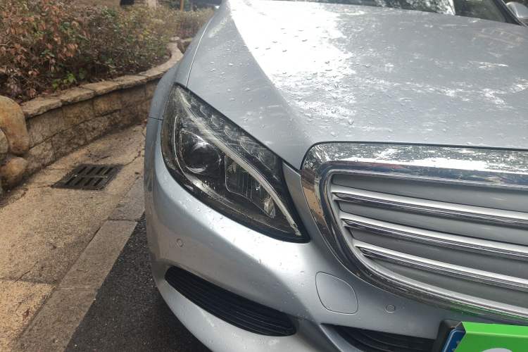 Used Mercedes-Benz C-Class 2015 C 200 L