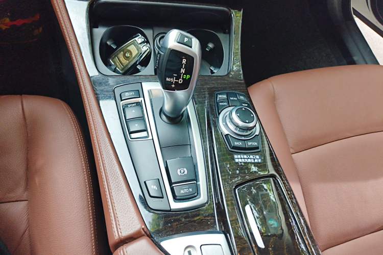 Used BMW 5 Series 2017 525Li Leading Model