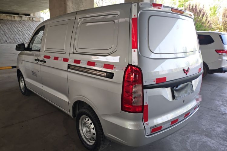 Used Wuling Hongguang V 2022 1.5L Jingqu Edition Enclosed-Window Vehicle with Electric Power Steering LAR Rear Left 45 Deg