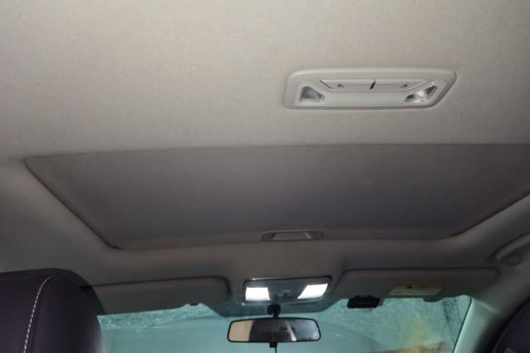 Used CHANGAN Eado 2019 High-Energy Edition 1.6L GDI Manual Pioneer Model China VI Standard
