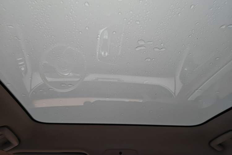 Used VOYAH FREE 2023 Four-Wheel Drive Extended-Range Model with Ultra-Long Range
