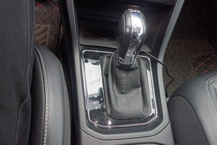 Used Volkswagen Touran 2016 Volkswagen Touran L 280TSI DSG Comfort Edition