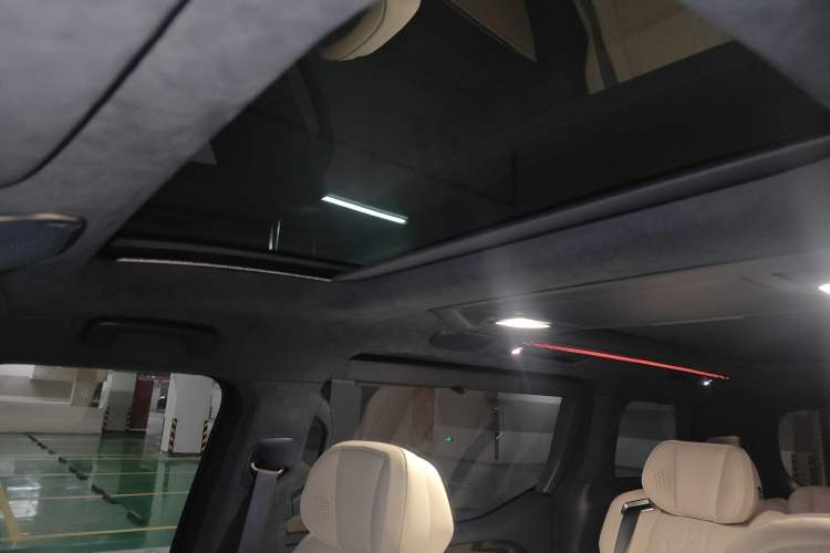 Used Zeekr 009 2024 Six-Seat Executive Version 4WD 108 kWh