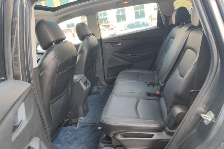 Used Chevrolet Orlando 2019 Redline 530T Automatic Enjoyment Version (5+2 Seating) China VI
