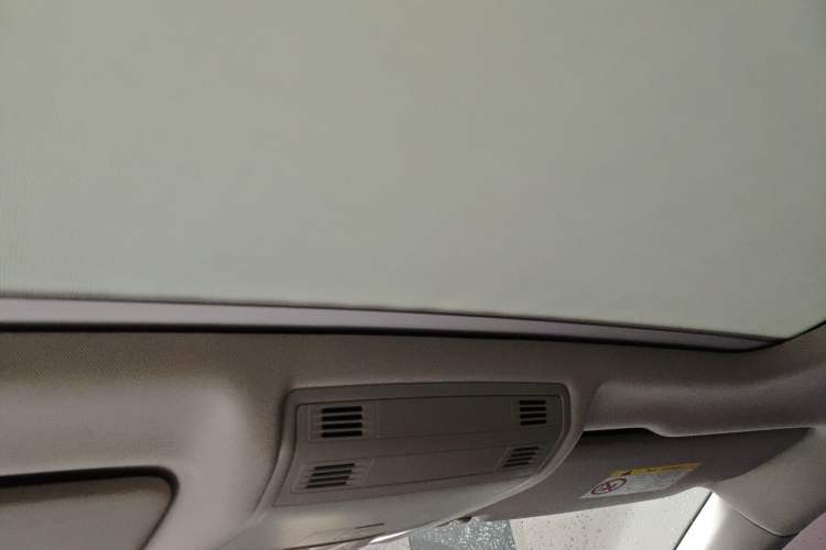 Used Volkswagen Tayron 2020 330TSI Two-Wheel Drive Luxury Smart Connectivity Version
