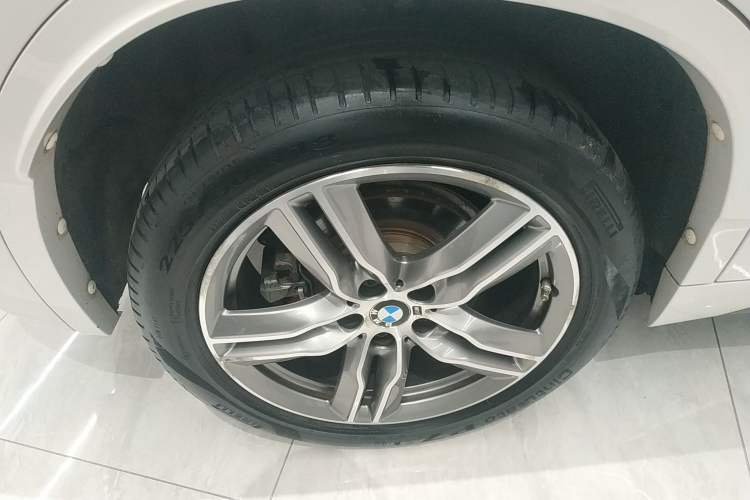 Used BMW X2 2020 sDrive25i Leading Model M Sport Package Right Rear Wheel Hub