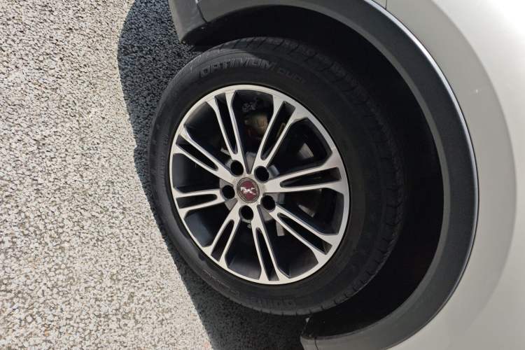 Used Hanteng X5 2020 1.5T Automatic Luxury Model 5 Seats Left Front Wheel Hub