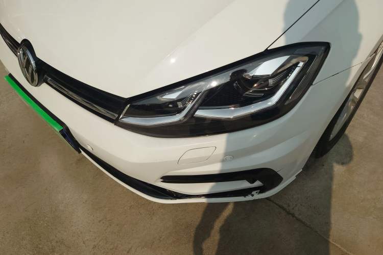 Used Volkswagen Golf 2018 230TSI Automatic Comfort Model Left Front Headlight