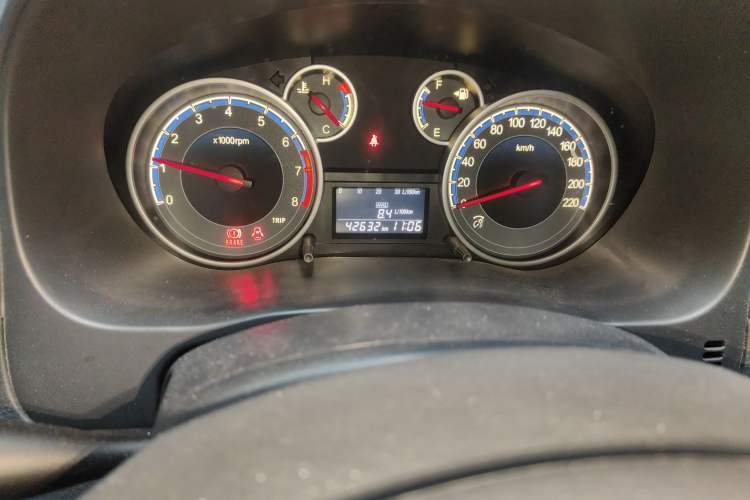 Used Suzuki SX4 2012 1.6L Manual Ruiqi Model

