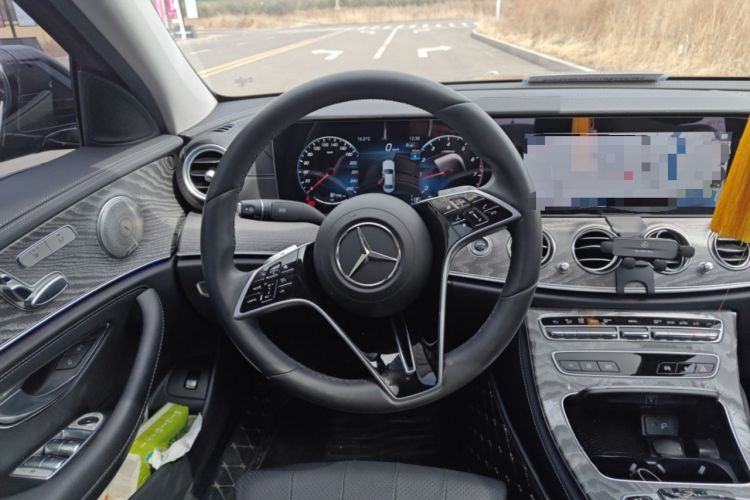 Used Mercedes-Benz E-Class 2022 E 260 L 4MATIC Steering Wheel