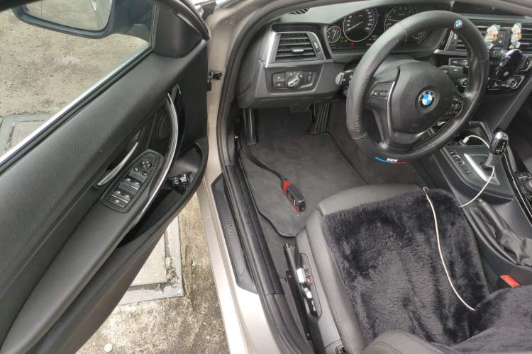 Used BMW 3 Series 2018 320Li Fashion Model
