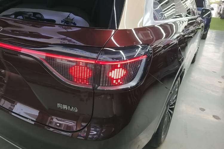 Used Hima AITO M9 2025 Extended-Range Ultra Version 52 kWh 5-Seater Edition