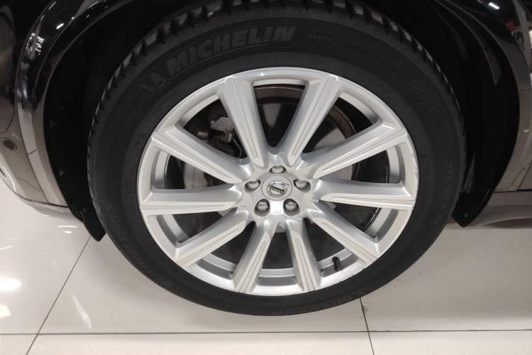 Used Volvo XC90 2018 T6 Zhiya Edition 7-seater Left Front Wheel Hub