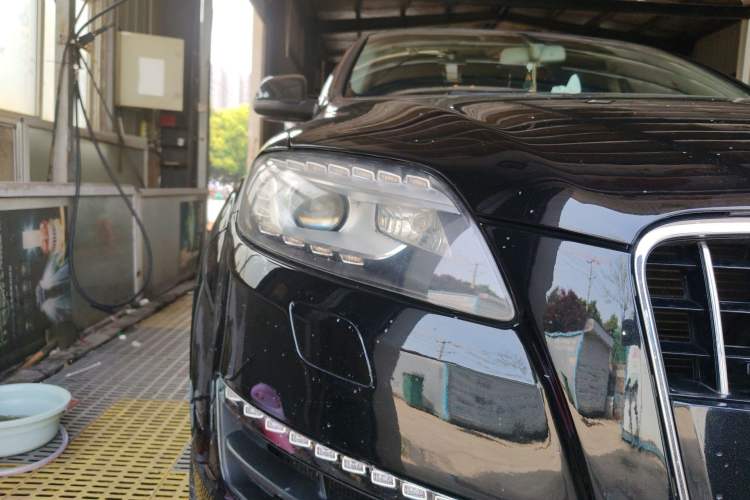 Used Audi Q7 2011 3.0 TFSI Comfort (200kW) Right Front Headlight